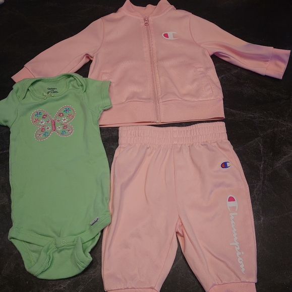 Baby girl Brand Name clothing lots - Picture 8 of 16